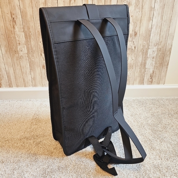 Azzaro Backpack - Picture 6 of 7